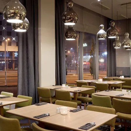 래디슨 블루 스카이 5* 탈린