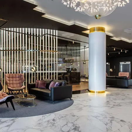 Radisson Collection Hotel, Hotell