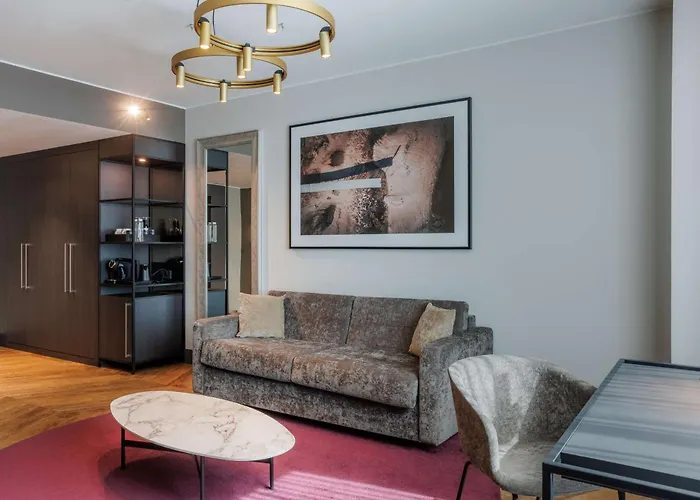 Radisson Collection Hotel, Hotell