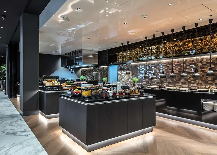 Radisson Collection Hotel, Hotell