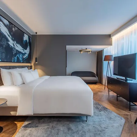 ホテル ラディソン ブル スカイ 5*