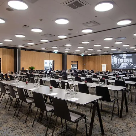 ラディソン ブル スカイ 5*