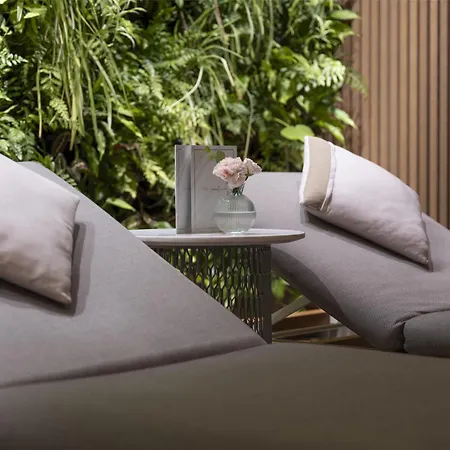 Radisson Collection Hotel, Hotel