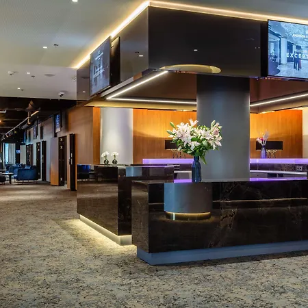 ホテル ラディソン ブル スカイ