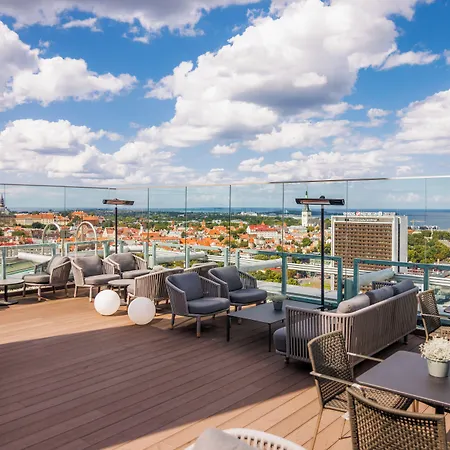 ラディソン ブル スカイ ホテル 5*